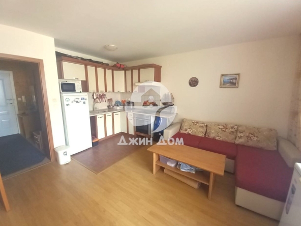 Двустаен апартамент в к.к. Елените - 70 кв.м за 943 €/кв.м - Снимка #1