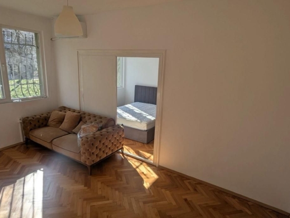 Дава се под наем Двустаен апартамент в София, Яворов - 65 кв.м за 599 € - Снимка #1