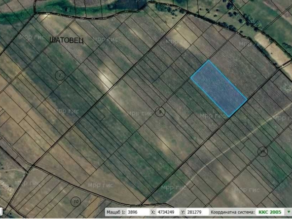 Земеделски имот в с. Садовик, Област Перник -  кв.м за 1734 €/дка - Снимка #1