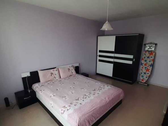 Дава се под наем Двустаен апартамент в Бургас, Славейков - 61 кв.м за 230 € - Снимка #1