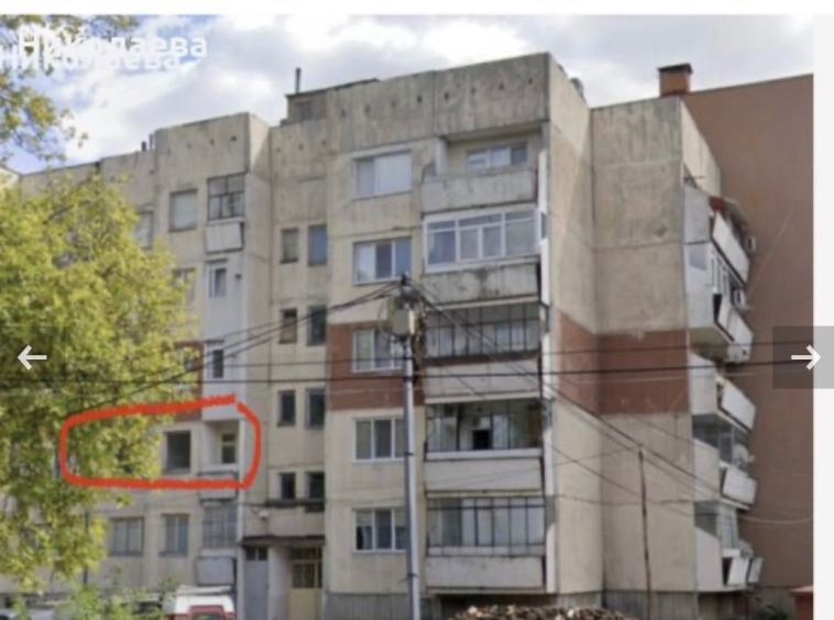 Четиристаен апартамент в Добрич, Център - 100 кв.м за 550 €/кв.м - Снимка #1