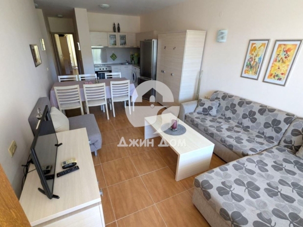 Тристаен апартамент в Свети Влас - 98 кв.м за 781 €/кв.м - Снимка #1