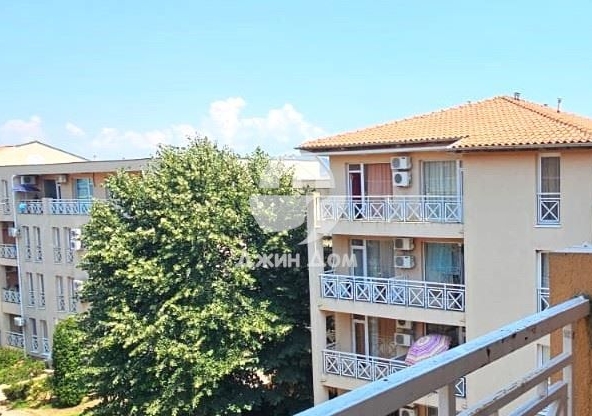 Тристаен апартамент в к.к. Слънчев бряг - 80 кв.м за 763 €/кв.м - Снимка #1