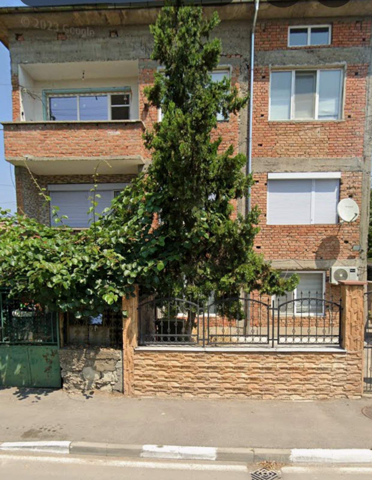 Етаж от къща в Първомай - 140 кв.м за 547 €/кв.м - Снимка #1