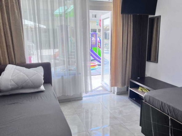 Едностаен апартамент в к.к. Слънчев бряг - 30 кв.м за 22 €/кв.м - Снимка #1