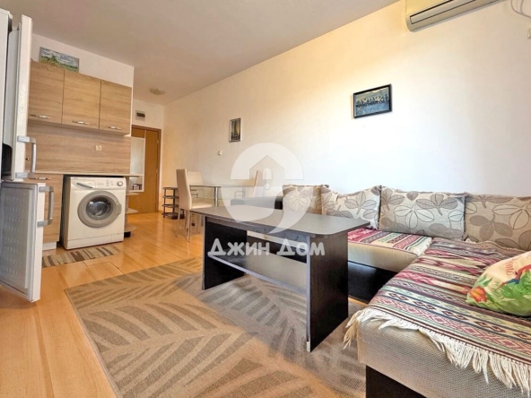 Тристаен апартамент в к.к. Слънчев бряг - 67 кв.м за 1015 €/кв.м - Снимка #1