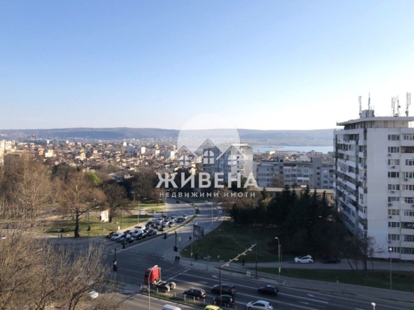 Дава се под наем Четиристаен апартамент в Варна, Трошево - 120 кв.м за 548.25 € - Снимка #1