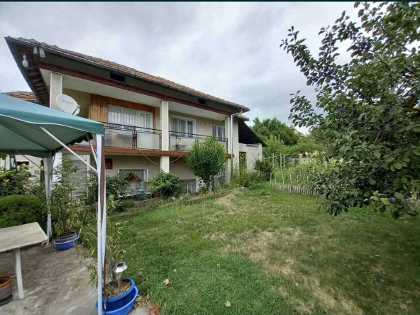 Къща в с. Балкански, Област Разград - 212 кв.м за 141 €/кв.м - Снимка #1