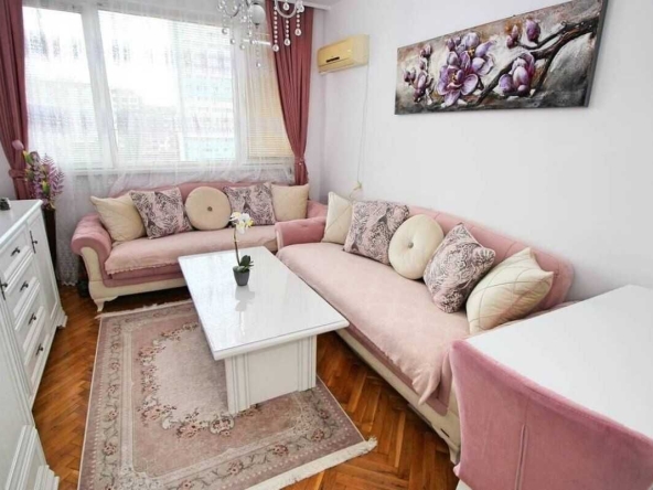 Дава се под наем Двустаен апартамент в Бургас, Зорница - 60 кв.м за 663 € - Снимка #1