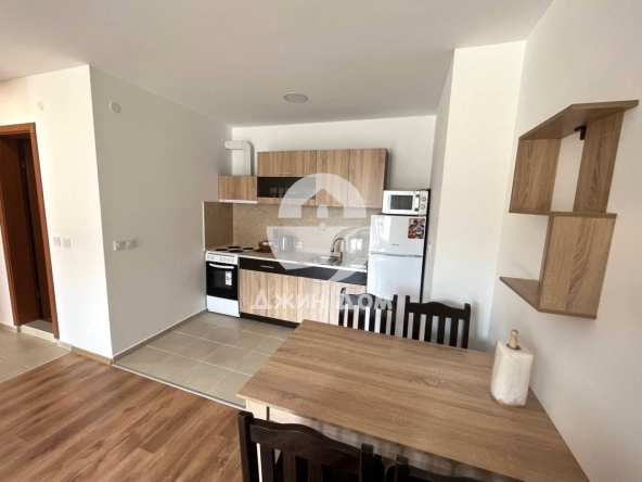 Двустаен апартамент в к.к. Слънчев бряг - 65 кв.м за 742 €/кв.м - Снимка #1
