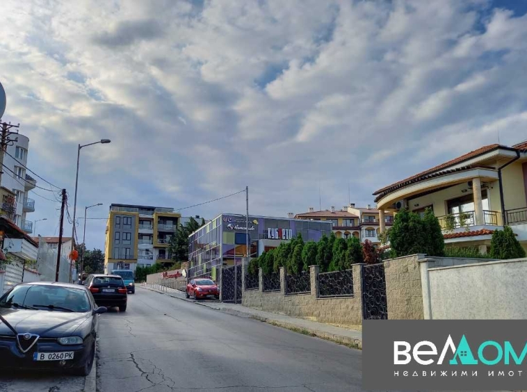 Парцел в Варна, м-т Траката - 1367 кв.м за 330 €/кв.м - Снимка #1