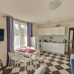 Двустаен апартамент в Созопол - 70 кв.м за 1429 €/кв.м - Снимка #1