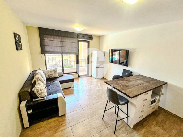 Двустаен апартамент в к.к. Слънчев бряг - 65 кв.м за 1524 €/кв.м - Снимка #1