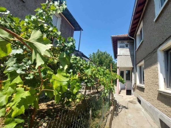 Къща в Лясковец - 120 кв.м за 425 €/кв.м - Снимка #1