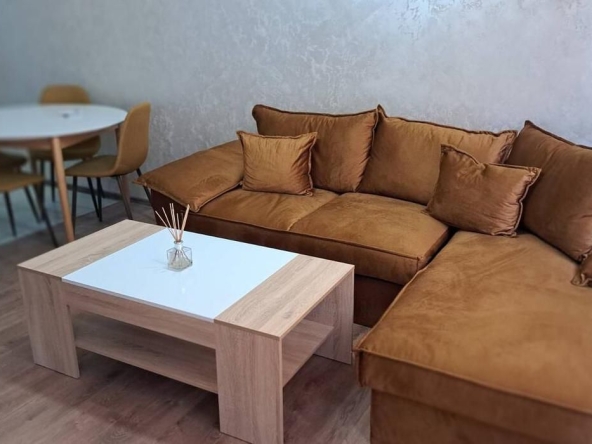 Дава се под наем Двустаен апартамент в Пловдив, Мараша - 62 кв.м за 450 € - Снимка #1