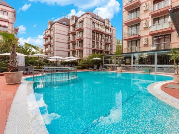 Двустаен апартамент в к.к. Слънчев бряг - 45 кв.м за 1532 €/кв.м - Снимка #1