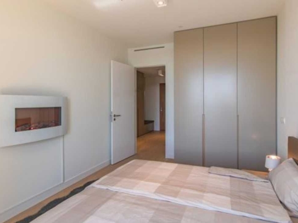 Дава се под наем Двустаен апартамент в Пловдив, Коматево - 65 кв.м за 204 € - Снимка #1