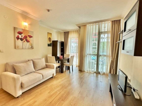 Двустаен апартамент в Свети Влас - 63 кв.м за 1231 €/кв.м - Снимка #1