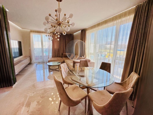 Двустаен апартамент в Пловдив, Кършияка - 98 кв.м за 2021 €/кв.м - Снимка #1