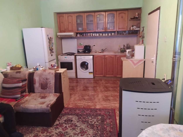 Етаж от къща в Варна, Аспарухово - 120 кв.м за 959 €/кв.м - Снимка #1