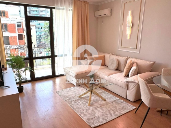 Двустаен апартамент в к.к. Слънчев бряг - 84 кв.м за 1114 €/кв.м - Снимка #1