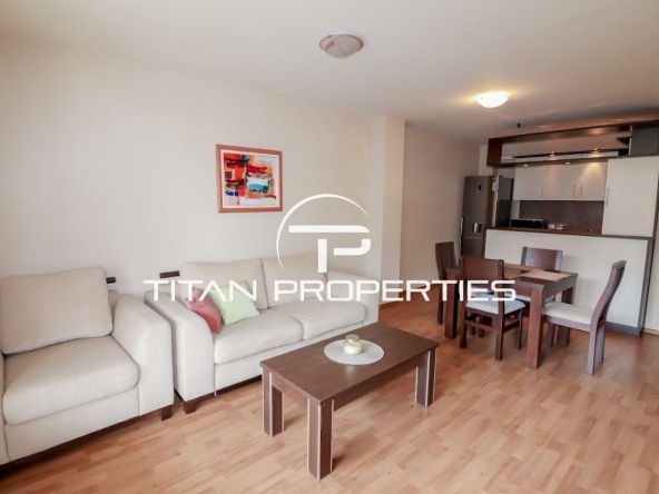 Дава се под наем Двустаен апартамент в Варна, Център - 76 кв.м за 425 € - Снимка #1