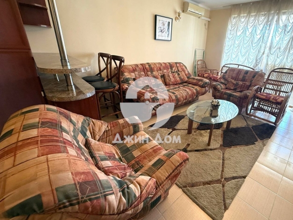 Тристаен апартамент в к.к. Слънчев бряг - 105 кв.м за 617 €/кв.м - Снимка #1