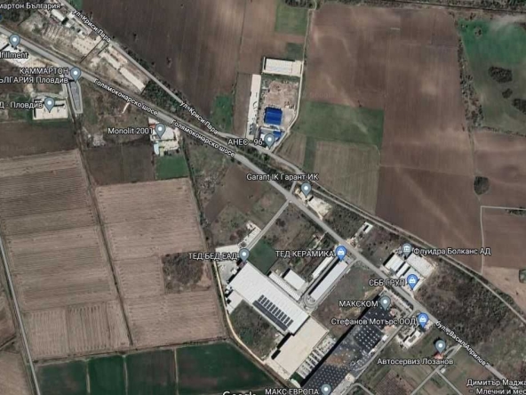 Парцел в Пловдив, Индустриална зона - Север - 3700 кв.м за 84 €/кв.м - Снимка #1