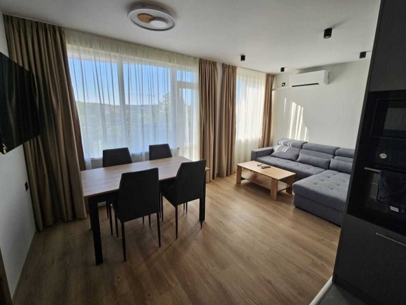 Дава се под наем Тристаен апартамент в Бургас, Меден рудник - зона А - 80 кв.м за 612 € - Снимка #1