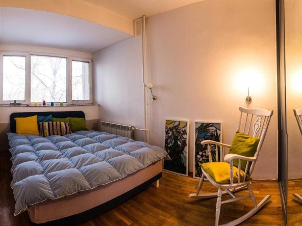 Дава се под наем Двустаен апартамент в Бургас, Славейков - 68 кв.м за 204 € - Снимка #1