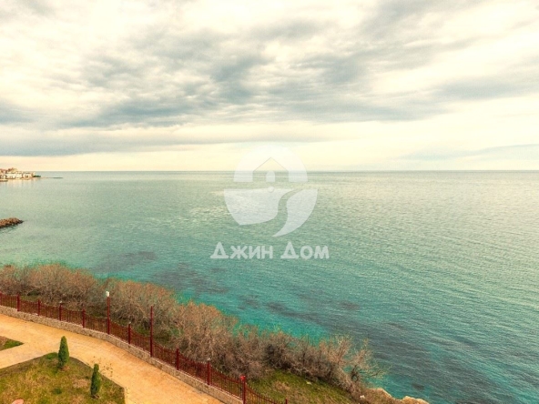 Тристаен апартамент в Свети Влас - 110 кв.м за 1011 €/кв.м - Снимка #1