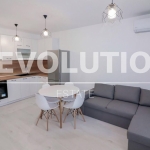 Дава се под наем Двустаен апартамент в Варна, Възраждане 1 - 60 кв.м за 548.25 € - Снимка #1