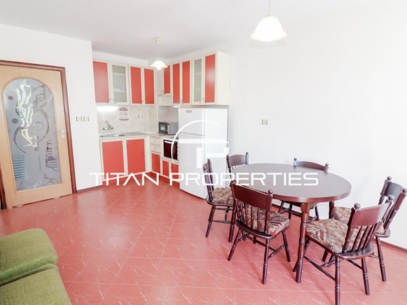 Дава се под наем Тристаен апартамент в Варна, Базар Левски - 90 кв.м за 600 € - Снимка #1