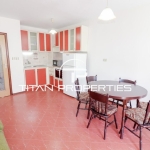 Дава се под наем Тристаен апартамент в Варна, Базар Левски - 90 кв.м за 500 € - Снимка #1