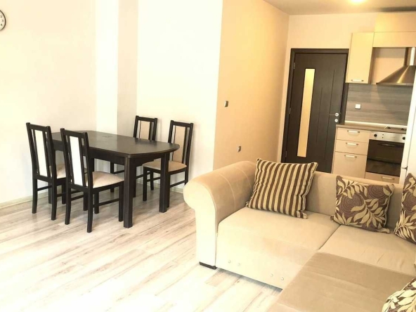 Дава се под наем Двустаен апартамент в Бургас, Център - 75 кв.м за 450 € - Снимка #1