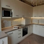 Дава се под наем Тристаен апартамент в София, Докторски паметник - 90 кв.м за 1300 € - Снимка #1