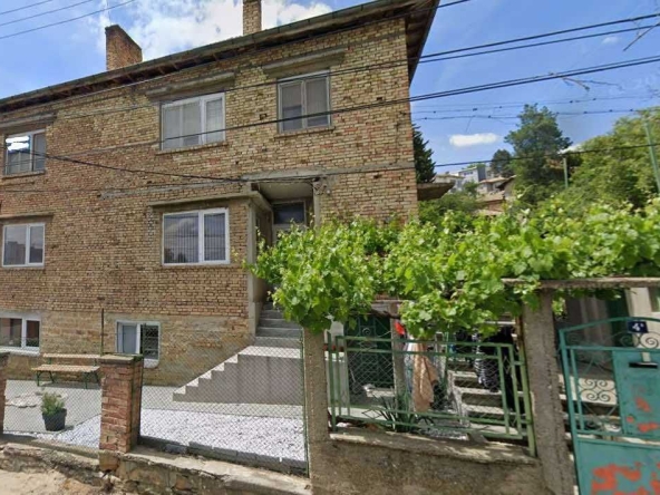 Етаж от къща в Попово - 135 кв.м за 397 €/кв.м - Снимка #1