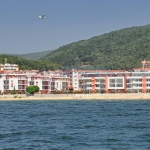 Тристаен апартамент в к.к. Елените - 107 кв.м за 729 €/кв.м - Снимка #1