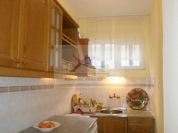 Дава се под наем Тристаен апартамент в Варна, Център - 75 кв.м за 800 € - Снимка #1