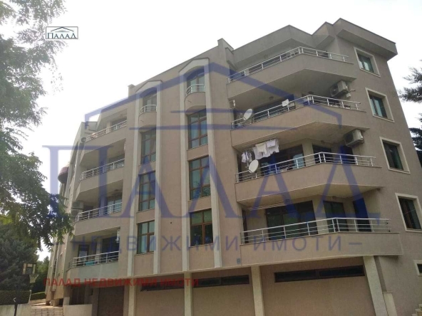 Дава се под наем Четиристаен апартамент в Варна, Цветен квартал - 160 кв.м за 1000 € - Снимка #1