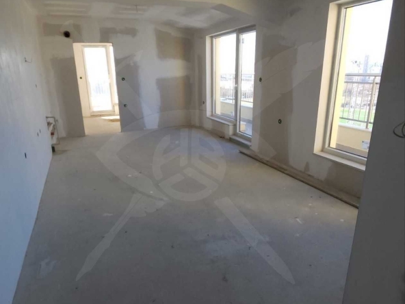 Двустаен апартамент в Варна, Победа - 98 кв.м за 1286 €/кв.м - Снимка #1