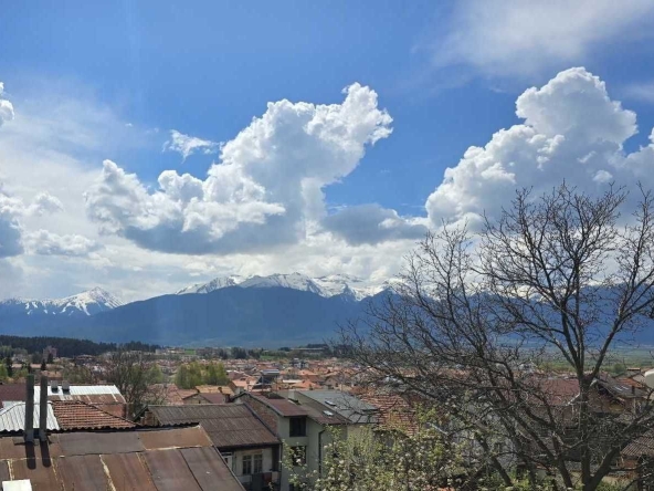 Тристаен апартамент в Банско - 80 кв.м за 1125 €/кв.м - Снимка #1