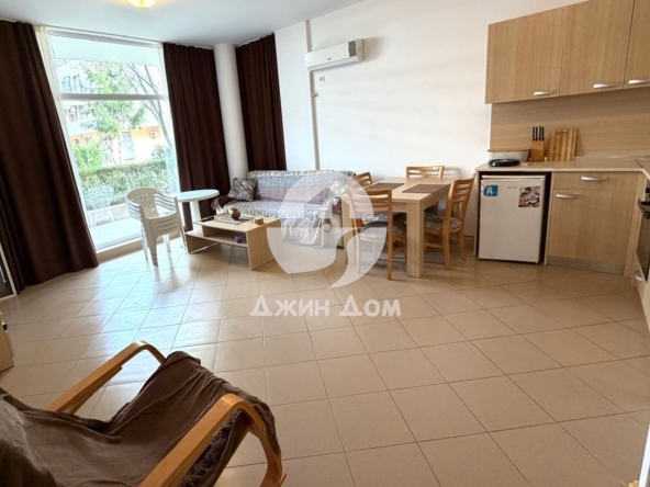 Двустаен апартамент в к.к. Слънчев бряг - 78 кв.м за 563 €/кв.м - Снимка #1