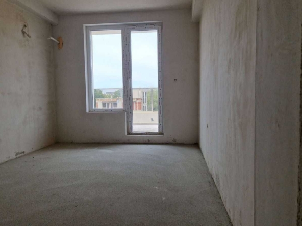 Тристаен апартамент в Бургас, Сарафово - 107 кв.м за 1541 €/кв.м - Снимка #1