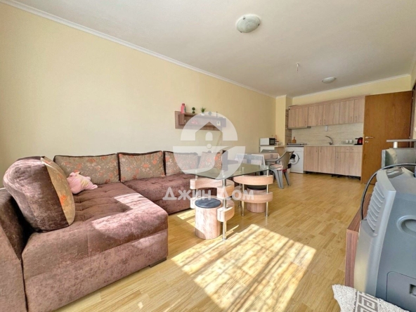 Двустаен апартамент в к.к. Елените - 62 кв.м за 896 €/кв.м - Снимка #1