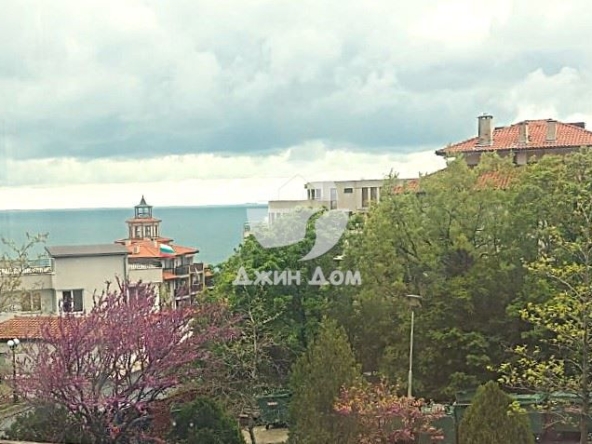 Тристаен апартамент в Свети Влас - 89 кв.м за 814 €/кв.м - Снимка #1