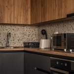 Дава се под наем Едностаен апартамент в Пловдив, Старият град - 45 кв.м за 178.5 € - Снимка #1