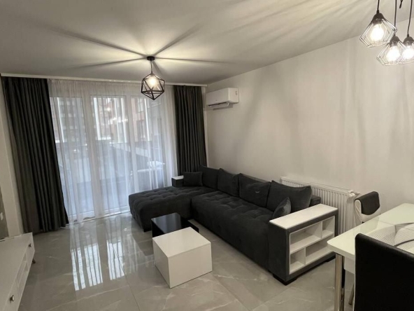 Дава се под наем Двустаен апартамент в Пловдив, Христо Смирненски - 75 кв.м за 500 € - Снимка #1