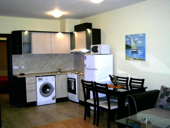 Дава се под наем Двустаен апартамент в Варна, Колхозен пазар - 55 кв.м за 459 € - Снимка #1