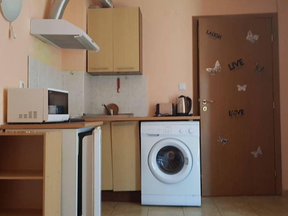 Дава се под наем Двустаен апартамент в Бургас, Лазур - 50 кв.м за 255 € - Снимка #1